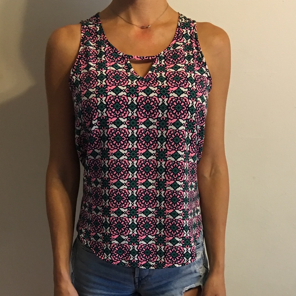 LUSH Top